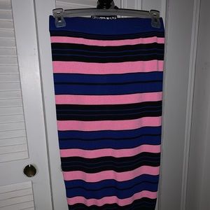 Form fitting  skirt Three colors/Pink Blue Black